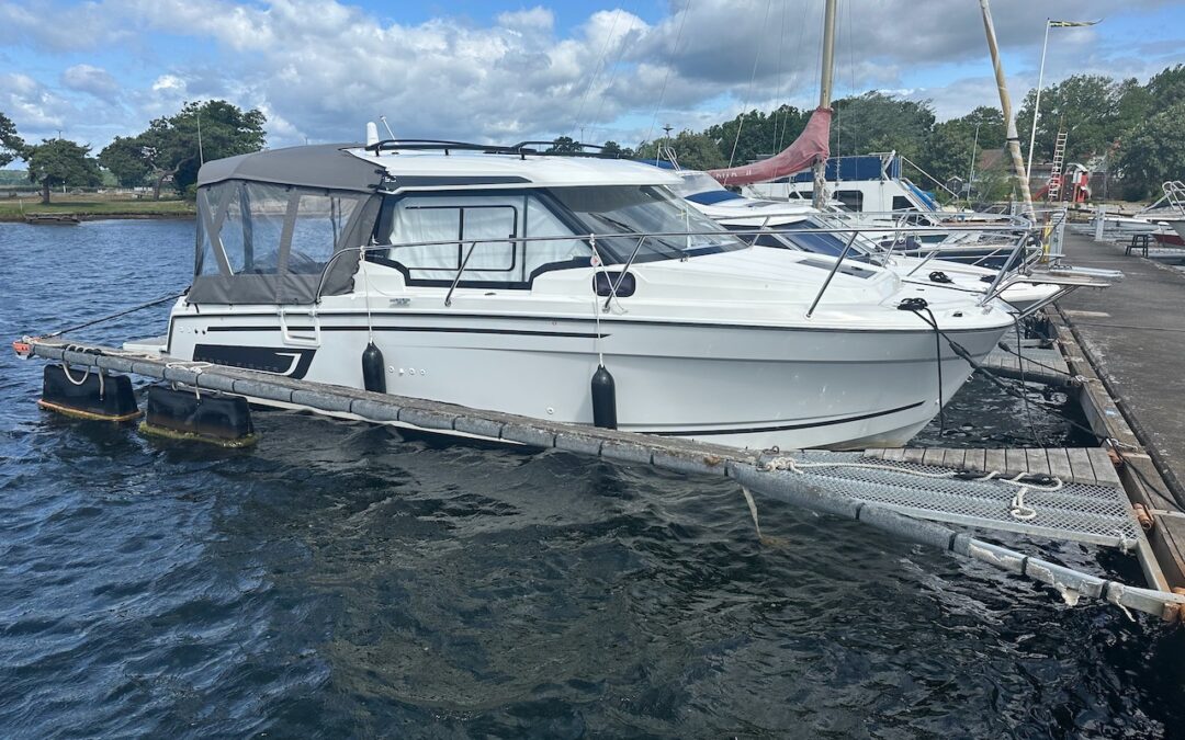 Jeanneau Merry Fisher 795